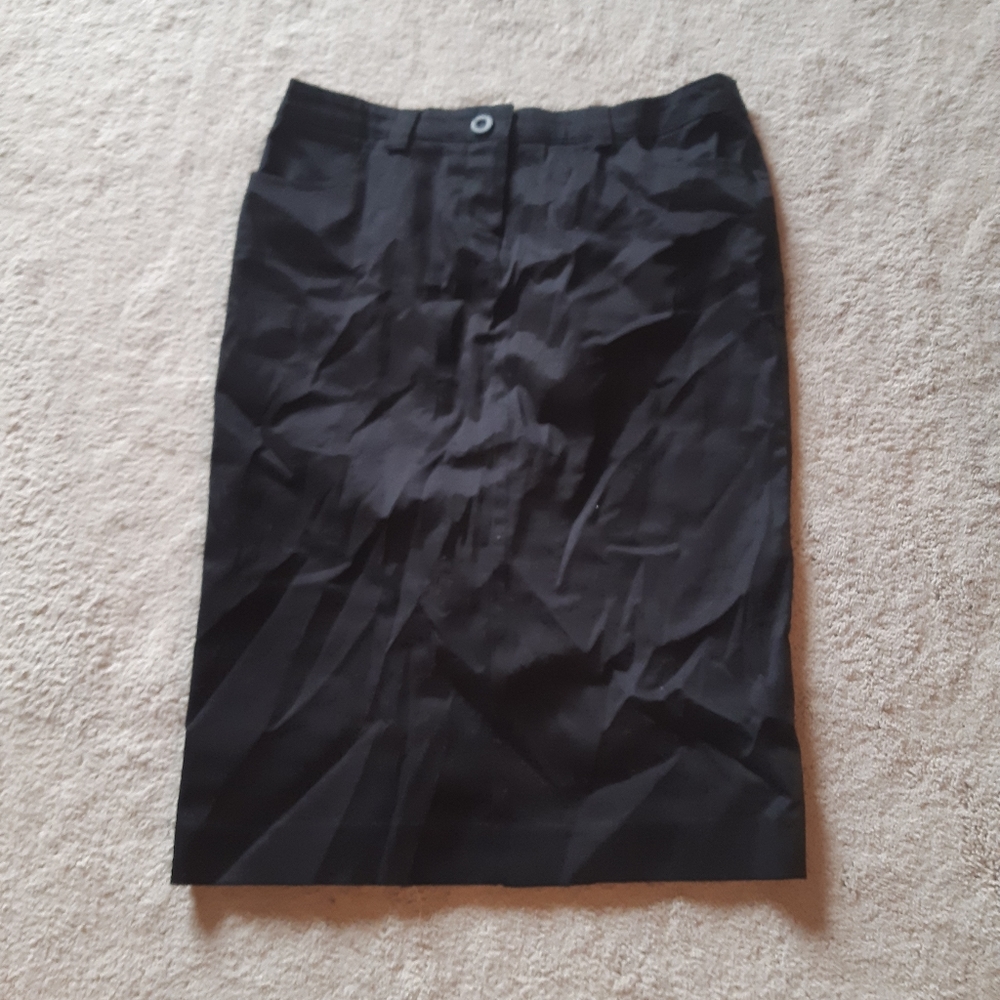 Black skirt